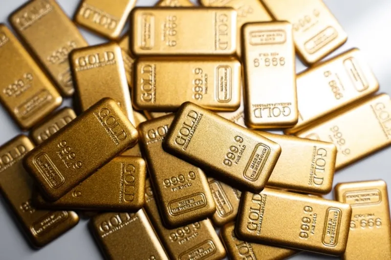 Tỷ lệ Gold/Silver ratio giảm từ 64 xuống 62 rồi 61,7 chỉ trong hai tuần